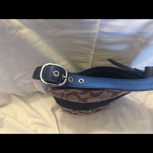 ❌❌SOLD❌❌ Coach Handbag - Picture 7 of 8